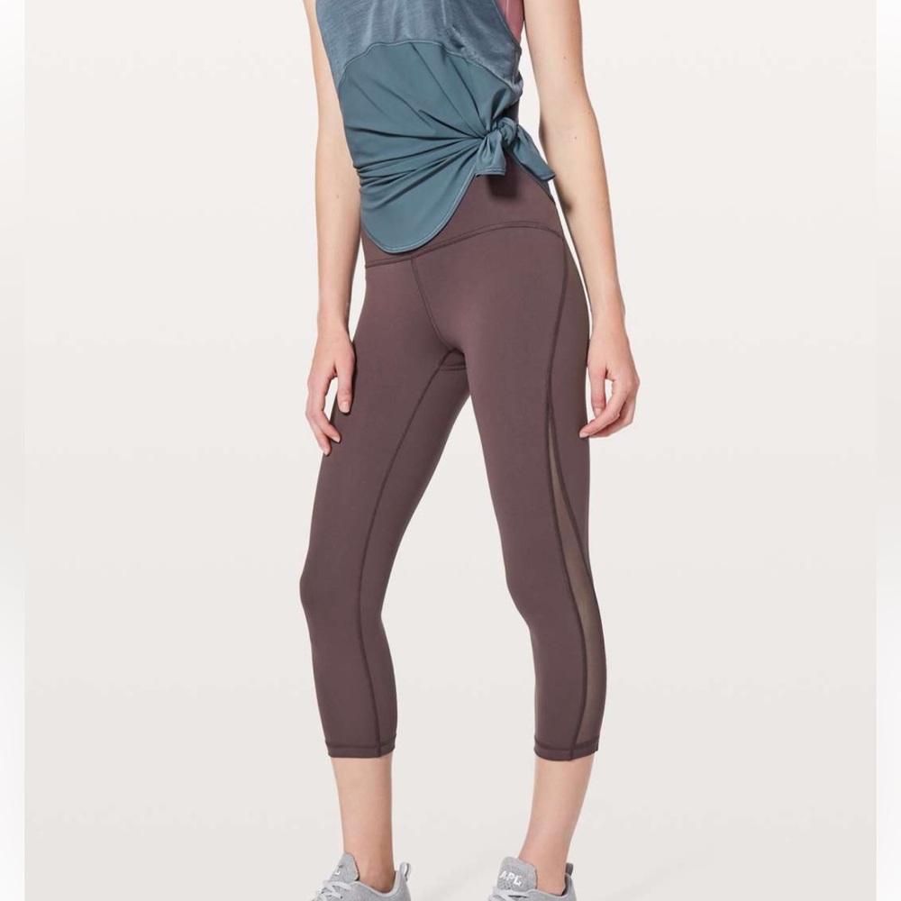 Lululemon Train Times Crop 21" Vintage Grape Sz 6